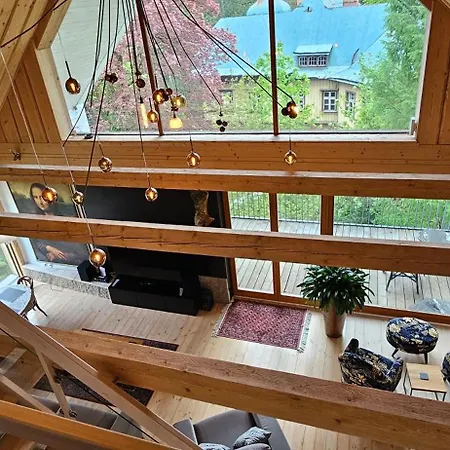 Typu Penthouse Dwupoziomowy Z Wanna, Tarasem Oraz Pieknymi Widokami Na Gory شكلارسكا بوريبا